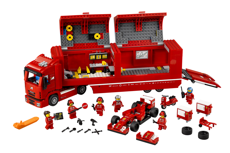 LEGO Speed Champions Kamión pro vůz F14 T týmu Scuderia Ferrari 75913
