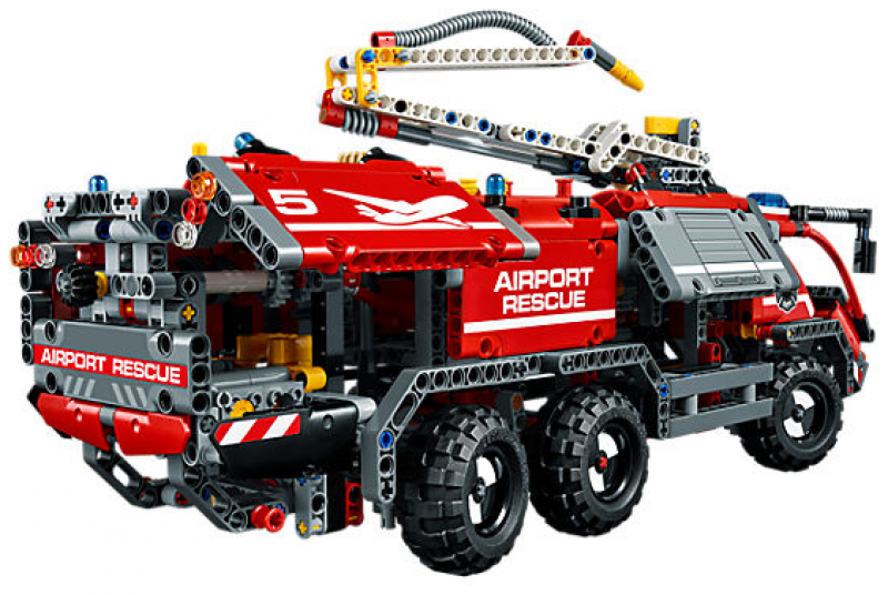 LEGO Technic Letištní záchranné vozidlo 42068