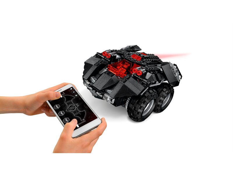 LEGO Super Heroes Batmobil ovládaný aplikací 76112
