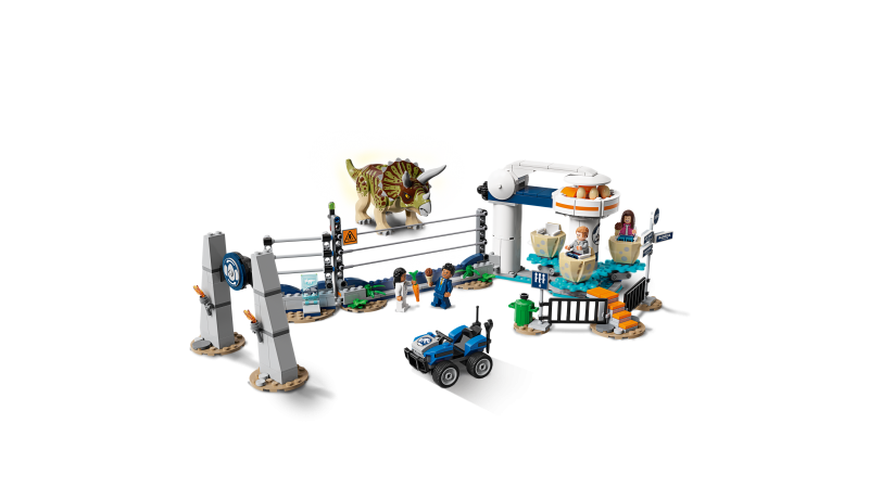 LEGO Jurassic World Triceratopsovo běsnění 75937