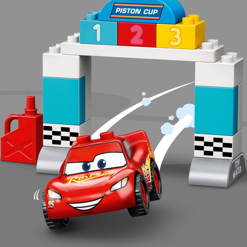 LEGO DUPLO Závodní den Bleska McQueena 10924